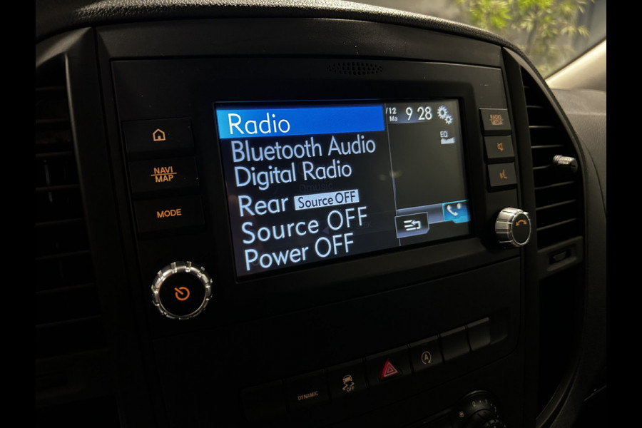 Mercedes-Benz Vito TOURER 116CDI Automaat L3 Dubbele Cabine // Trekhaak // Airco // Camera // Navigatie //