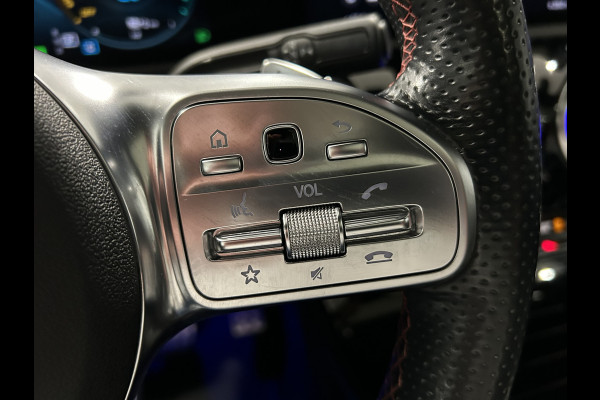 Mercedes-Benz A-Klasse 250e AMG// Panoramadak // Memory // MultiBeam LED // Keyless // Magno Grijs // Augmented