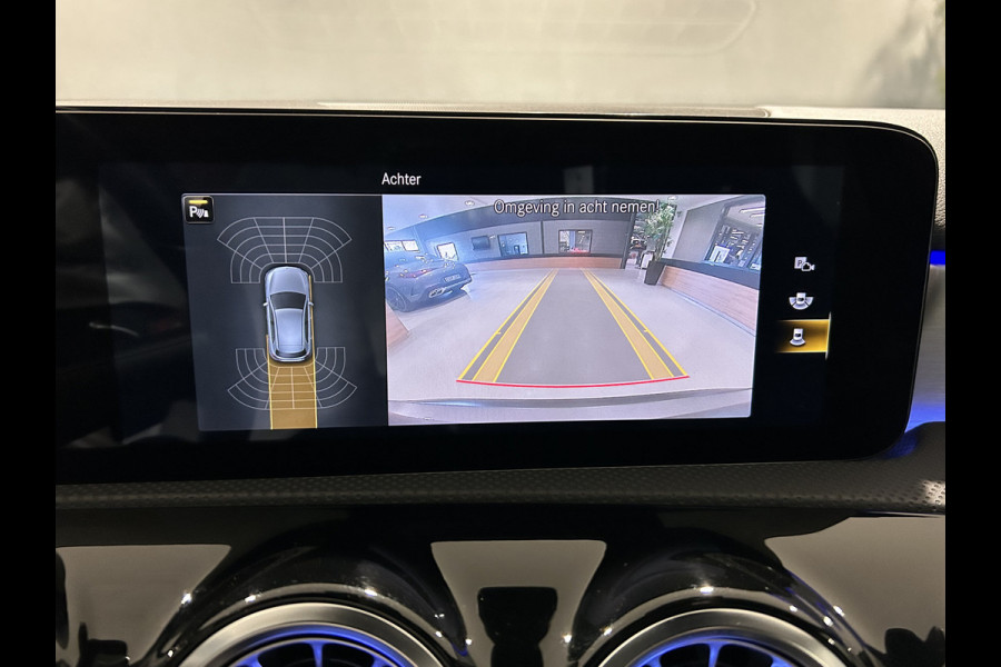 Mercedes-Benz A-Klasse 250e AMG// Panoramadak // Memory // MultiBeam LED // Keyless // Magno Grijs // Augmented