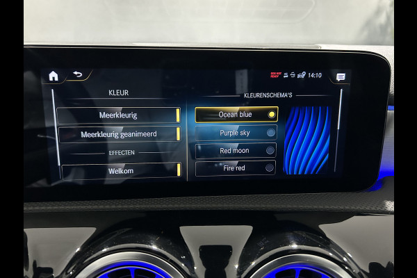 Mercedes-Benz A-Klasse 250e AMG// Panoramadak // Memory // MultiBeam LED // Keyless // Magno Grijs // Augmented