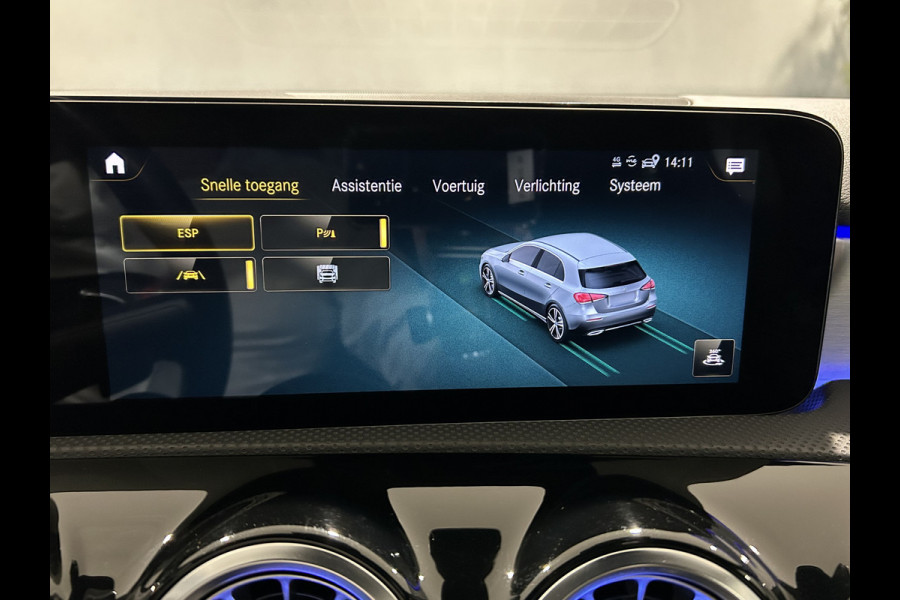 Mercedes-Benz A-Klasse 250e AMG// Panoramadak // Memory // MultiBeam LED // Keyless // Magno Grijs // Augmented