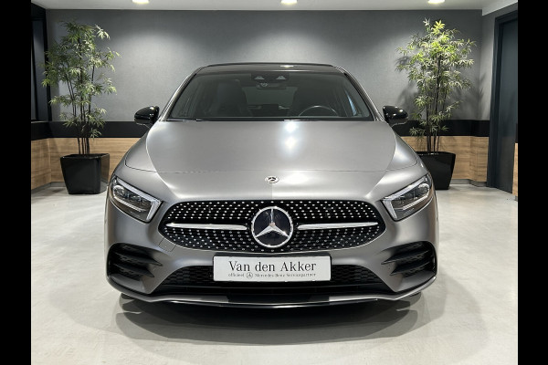 Mercedes-Benz A-Klasse 250e AMG// Panoramadak // Memory // MultiBeam LED // Keyless // Magno Grijs // Augmented