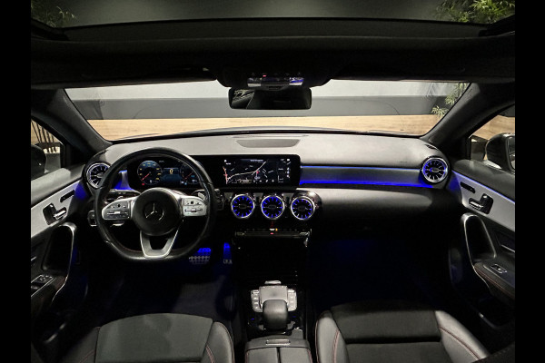 Mercedes-Benz A-Klasse 250e AMG// Panoramadak // Memory // MultiBeam LED // Keyless // Magno Grijs // Augmented