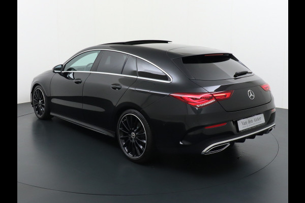 Mercedes-Benz CLA-Klasse Shooting Brake 200 AMG // Panoramadak // Sfeerverlichting // Privacy Glas // 19" Velgen // Carplay // Augmented Reality