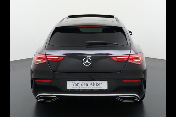 Mercedes-Benz CLA-Klasse Shooting Brake 200 AMG // Panoramadak // Sfeerverlichting // Privacy Glas // 19" Velgen // Carplay // Augmented Reality
