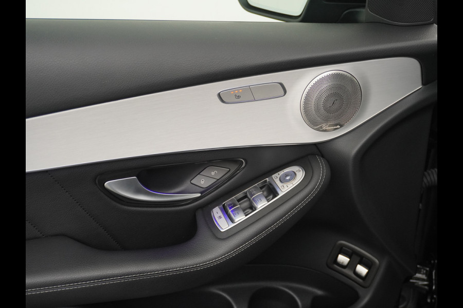 Mercedes-Benz GLC 300e AMG 4Matic // Panoramadak // Burmester // 360 Camera // Keyless // Carbon // Sfeerverlichting // Carplay
