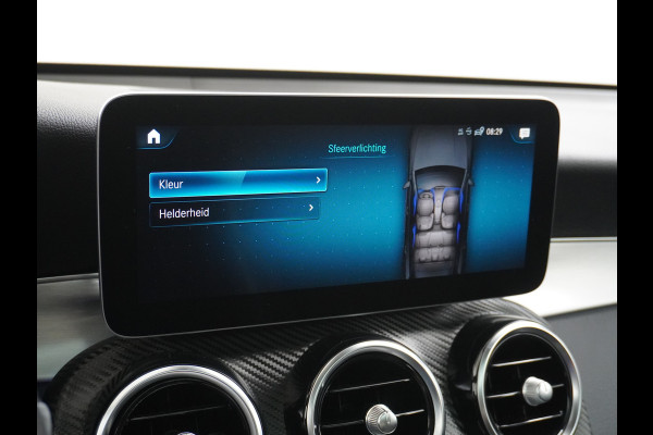 Mercedes-Benz GLC 300e AMG 4Matic // Panoramadak // Burmester // 360 Camera // Keyless // Carbon // Sfeerverlichting // Carplay