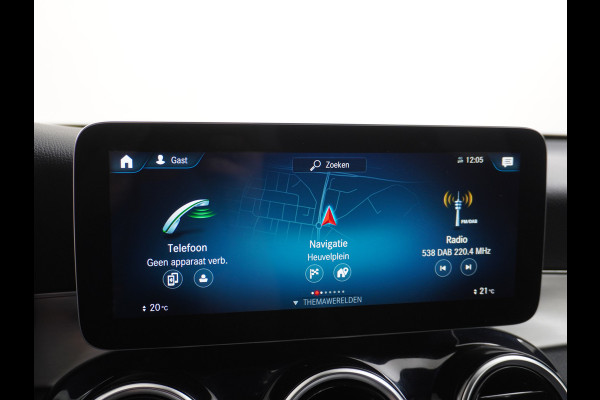 Mercedes-Benz GLC 300e Coupé AMG 4Matic // Burmester / Magno Grijs // 20 inch // Treeplanken // Night pakket