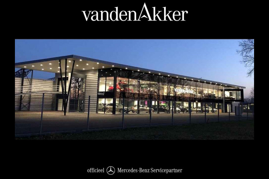 Mercedes-Benz GLC 300e Coupé AMG 4Matic // Burmester / Magno Grijs // 20 inch // Treeplanken // Night pakket