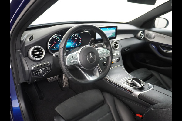 Mercedes-Benz C-Klasse 180 AMG 180 AMG // Panoramadak // MultiBeam LED // Nightpakket // Digitaal Dashbord // Carplay // Sfeerverlichting