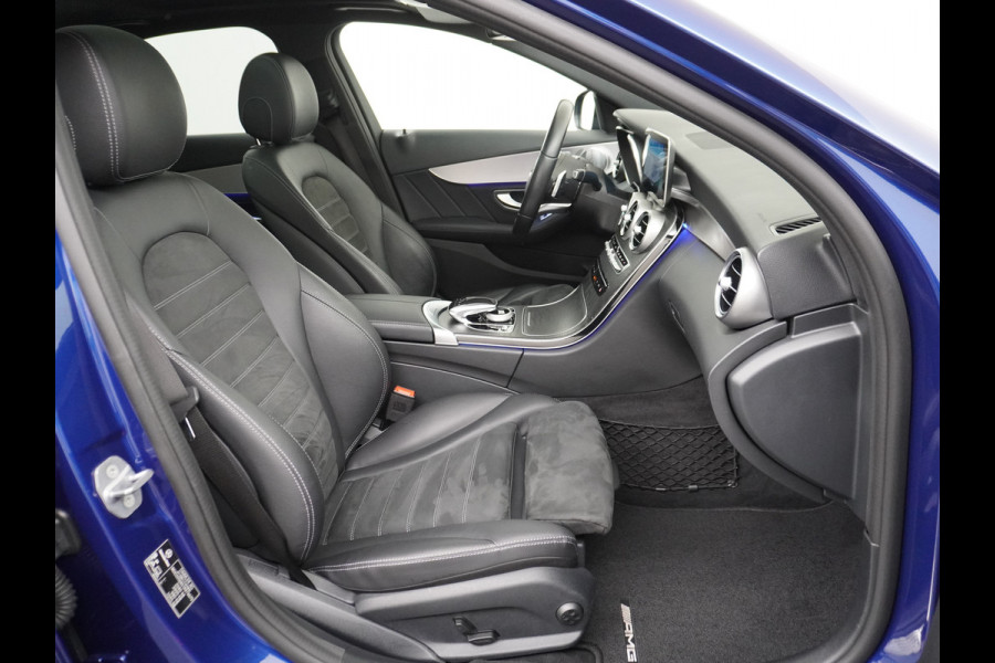 Mercedes-Benz C-Klasse 180 AMG 180 AMG // Panoramadak // MultiBeam LED // Nightpakket // Digitaal Dashbord // Carplay // Sfeerverlichting