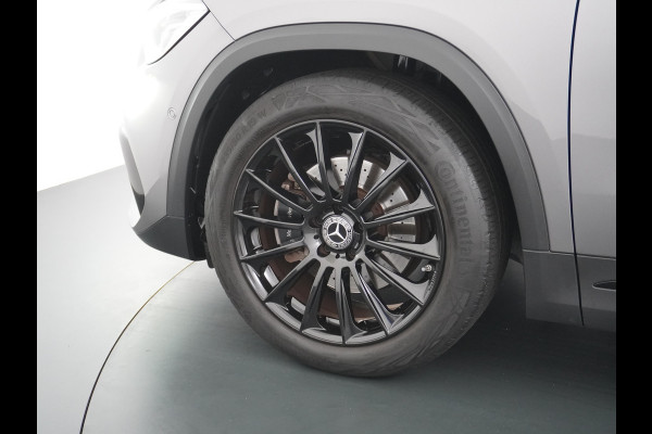 Mercedes-Benz GLA 200 AMG // Camera // Sfeerverlichting // Night Pakket // Augmented Reality // Carplay // 19" Muli Spaak Velgen