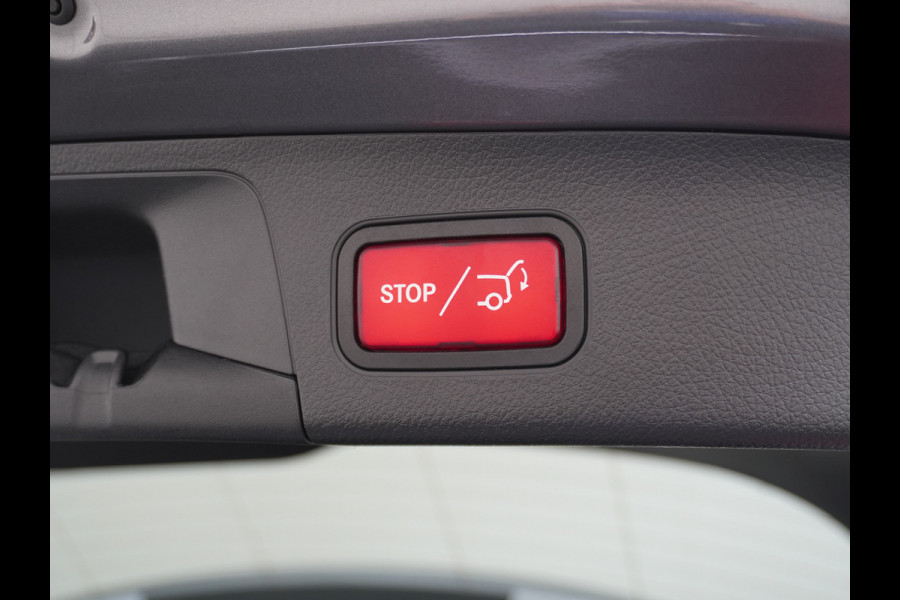 Mercedes-Benz GLA 200 AMG // Camera // Sfeerverlichting // Night Pakket // Augmented Reality // Carplay // 19" Muli Spaak Velgen