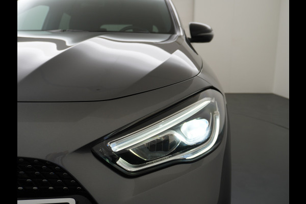 Mercedes-Benz GLA 200 AMG // Camera // Sfeerverlichting // Night Pakket // Augmented Reality // Carplay // 19" Muli Spaak Velgen