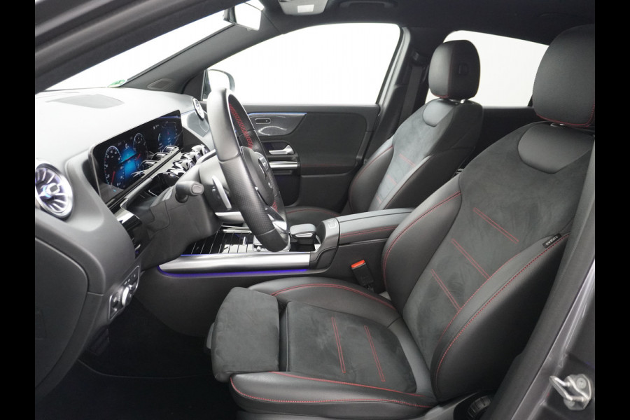 Mercedes-Benz GLA 200 AMG // Camera // Sfeerverlichting // Night Pakket // Augmented Reality // Carplay // 19" Muli Spaak Velgen