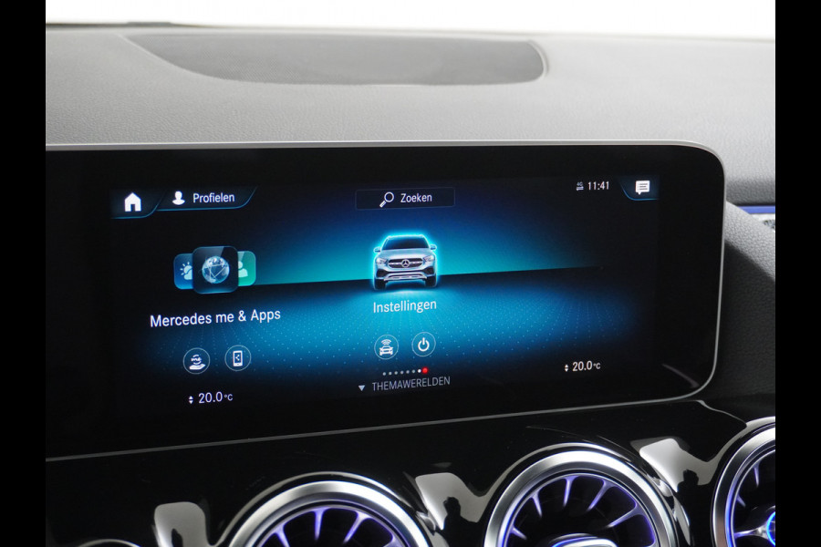 Mercedes-Benz GLA 200 AMG // Camera // Sfeerverlichting // Night Pakket // Augmented Reality // Carplay // 19" Muli Spaak Velgen