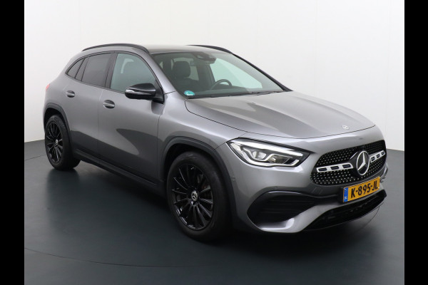 Mercedes-Benz GLA 200 AMG // Camera // Sfeerverlichting // Night Pakket // Augmented Reality // Carplay // 19" Muli Spaak Velgen