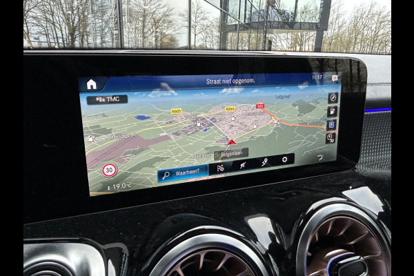 Mercedes-Benz EQB 350 4Matic 67kWk 293pk // Camera // Cruise Control // Carplay // Elek. Achterklep // Sfeerverlichting