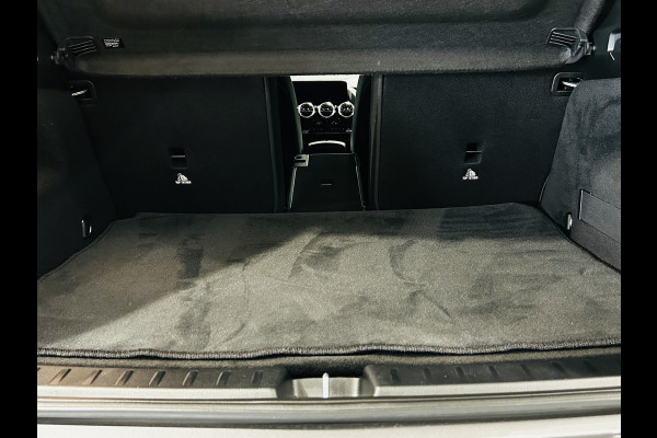 Mercedes-Benz EQA 250 Luxury 67kWh // Camera // Dode Hoek Ass. // D. Glas // Elektrische Achterklep // Sfeerverlichting // Widescreen // Cruise