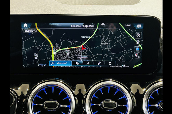 Mercedes-Benz EQA 250 Luxury 67kWh // Camera // Dode Hoek Ass. // D. Glas // Elektrische Achterklep // Sfeerverlichting // Widescreen // Cruise