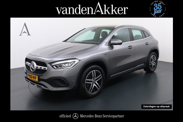 Mercedes-Benz GLA 250e Luxury // Trekhaak // Carplay // WideScreen // Navigatie // LED Koplampen // Cruise Control