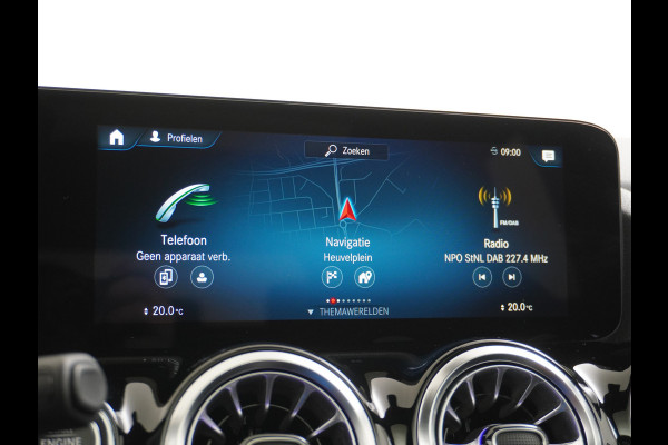 Mercedes-Benz GLA 250 e AMG // Panoramadak // 20" AMG Velgen // Nightpakket // Sfeerverlichting // Camera //