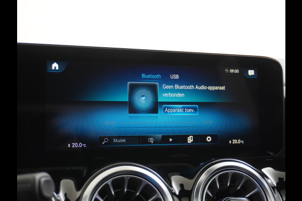 Mercedes-Benz GLA 250 e AMG // Panoramadak // 20" AMG Velgen // Nightpakket // Sfeerverlichting // Camera //