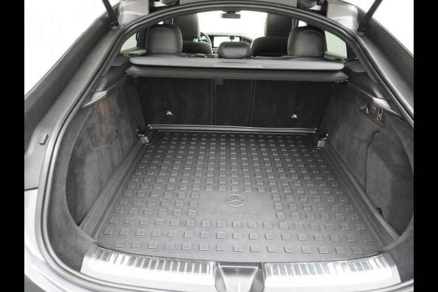 Mercedes-Benz GLE Coupé 350e AMG // Luchtvering // Massage Stoelen // Panoramadak // Trekhaak 3500kg // Headup // Nappa Leer // Stoelkoeling // Bu