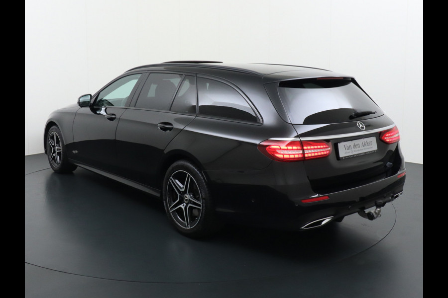Mercedes-Benz E-Klasse 300e AMG // Trekhaak 2100kg // 360 Camera // Schuifdak // Night pakket // Elek. Achterklep // Carplay