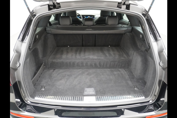 Mercedes-Benz E-Klasse 300e AMG // Trekhaak 2100kg // 360 Camera // Schuifdak // Night pakket // Elek. Achterklep // Carplay