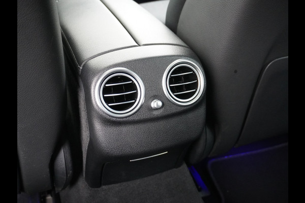 Mercedes-Benz E-Klasse 300e AMG // Trekhaak 2100kg // 360 Camera // Schuifdak // Night pakket // Elek. Achterklep // Carplay