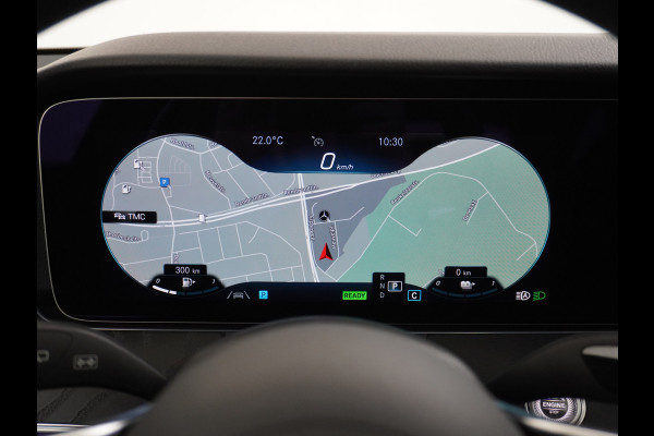 Mercedes-Benz E-Klasse 300e AMG // Trekhaak 2100kg // 360 Camera // Schuifdak // Night pakket // Elek. Achterklep // Carplay