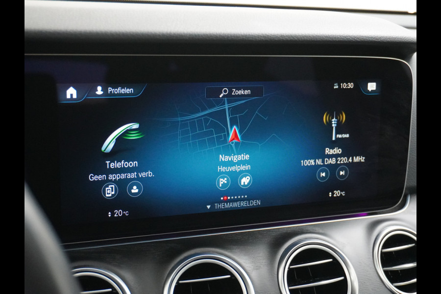 Mercedes-Benz E-Klasse 300e AMG // Trekhaak 2100kg // 360 Camera // Schuifdak // Night pakket // Elek. Achterklep // Carplay