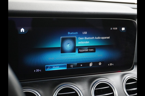 Mercedes-Benz E-Klasse 300e AMG // Trekhaak 2100kg // 360 Camera // Schuifdak // Night pakket // Elek. Achterklep // Carplay