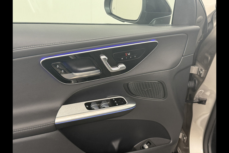 Mercedes-Benz GLC 400e 4Matic AMG 381PK // Airmatic // Trekhaak // Panoramadak // Achteras besturing // Memory // Treeplanken // 20 inch // Camera