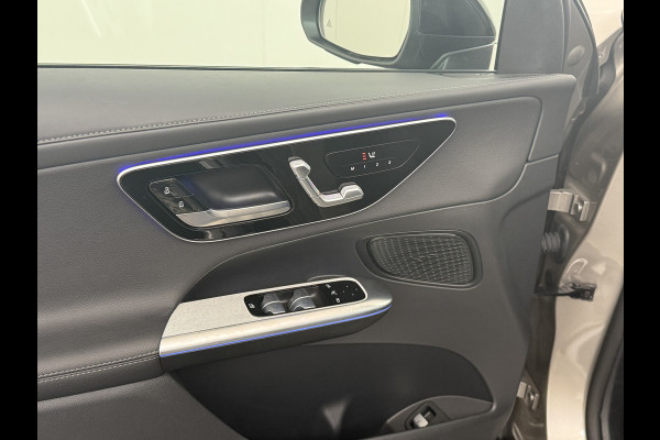 Mercedes-Benz GLC 400e 4Matic AMG 381PK // Airmatic // Trekhaak // Panoramadak // Achteras besturing // Memory // Treeplanken // 20 inch // Camera