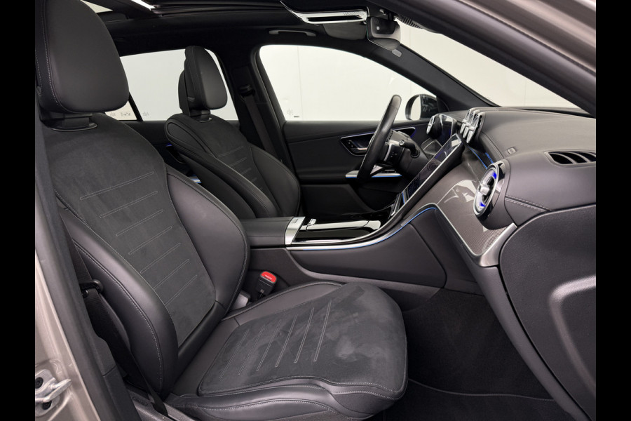 Mercedes-Benz GLC 400e 4Matic AMG 381PK // Airmatic // Trekhaak // Panoramadak // Achteras besturing // Memory // Treeplanken // 20 inch // Camera