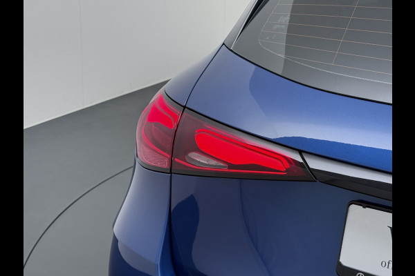 Mercedes-Benz GLC 300e AMG 4Matic // Trekhaak // Massage // Burmester 3D // Multi Contour Stoelen // 360 // Distronic // Panoramadak // AirBalance