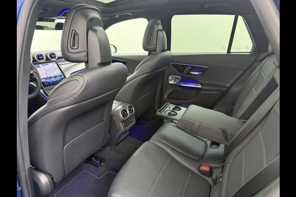 Mercedes-Benz GLC 300e AMG 4Matic // Trekhaak // Massage // Burmester 3D // Multi Contour Stoelen // 360 // Distronic // Panoramadak // AirBalance