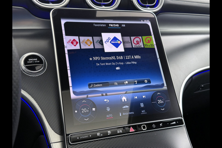 Mercedes-Benz GLC 300e AMG 4Matic // Trekhaak // Massage // Burmester 3D // Multi Contour Stoelen // 360 // Distronic // Panoramadak // AirBalance