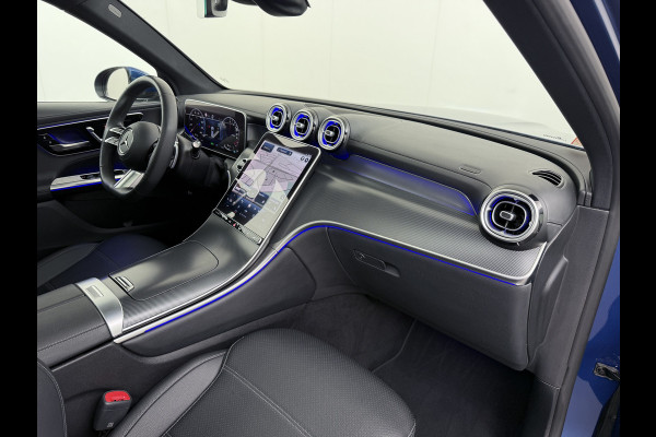 Mercedes-Benz GLC 300e AMG 4Matic // Trekhaak // Massage // Burmester 3D // Multi Contour Stoelen // 360 // Distronic // Panoramadak // AirBalance