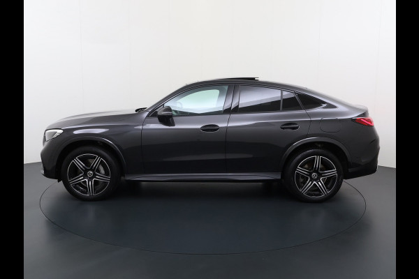 Mercedes-Benz GLC 300e AMG Coupé 4Matic // Trekhaak // Panoramadak // Headup Display // Burmester 3D // 360 Camera // Night pakket // Memory // Sf