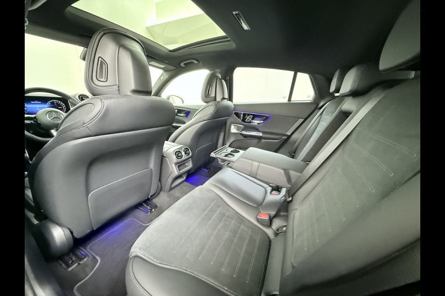 Mercedes-Benz GLC 300e AMG Coupé 4Matic // Trekhaak // Panoramadak // Headup Display // Burmester 3D // 360 Camera // Night pakket // Memory // Sf