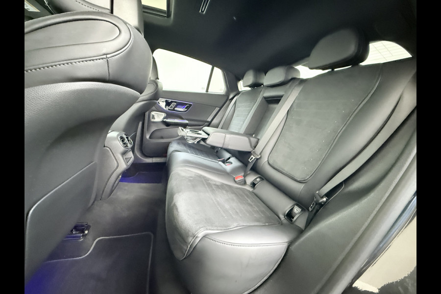 Mercedes-Benz GLC 300e AMG Coupé 4Matic // Trekhaak // Panoramadak // Headup Display // Burmester 3D // 360 Camera // Night pakket // Memory // Sf