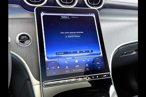 Mercedes-Benz GLC 300e AMG Coupé 4Matic // Trekhaak // Panoramadak // Headup Display // Burmester 3D // 360 Camera // Night pakket // Memory // Sf