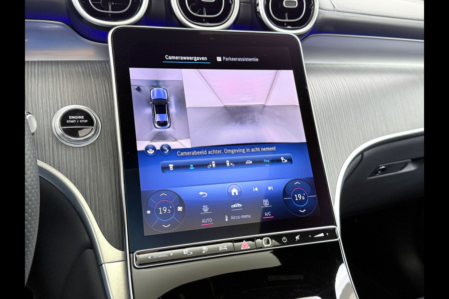 Mercedes-Benz GLC 300e AMG Coupé 4Matic // Trekhaak // Panoramadak // Headup Display // Burmester 3D // 360 Camera // Night pakket // Memory // Sf