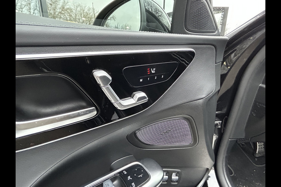 Mercedes-Benz C-Klasse 300e AMG Estate // Trekhaak // Panoramadak // Distronic // 360 Camera // Memory // Sfeerverlichting