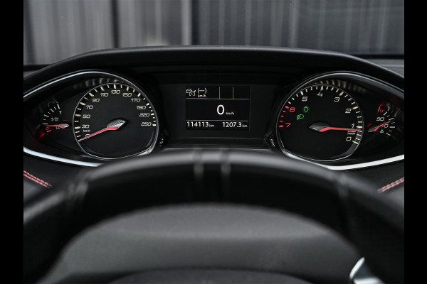Peugeot 308 SW 1.2 PureTech GT-line · Cruise control · Apple carplay/Android auto · 360 Camera · Panorama dak · Denon audio