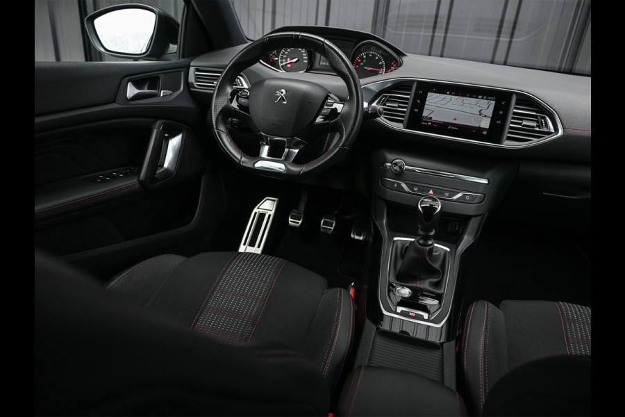 Peugeot 308 SW 1.2 PureTech GT-line · Cruise control · Apple carplay/Android auto · 360 Camera · Panorama dak · Denon audio