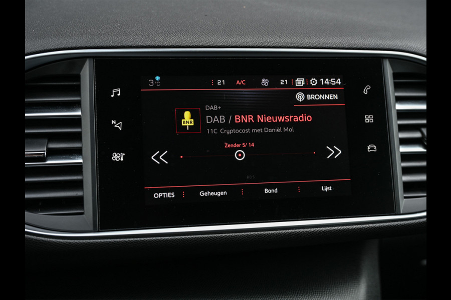 Peugeot 308 SW 1.2 PureTech GT-line · Cruise control · Apple carplay/Android auto · 360 Camera · Panorama dak · Denon audio
